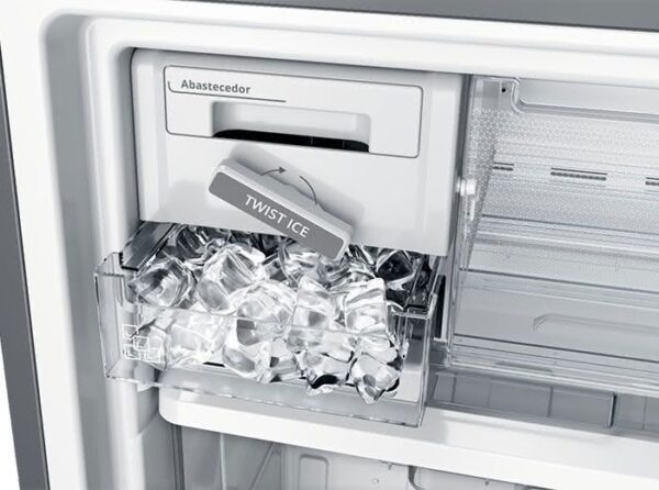 Geladeira / Refrigerador Inverse 443 litros Frost Free Turbo Ice Branco - BRE57ABBNA - Brastemp 220 V 5