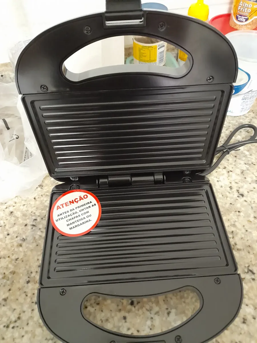 Sanduicheira Mondial Master Grill 750W S-20 16
