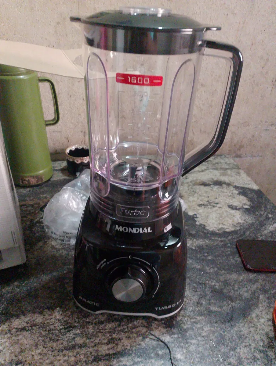 Liquidificador Pratic Turbo III Mondial 550W 2,2L L-93-BG 11