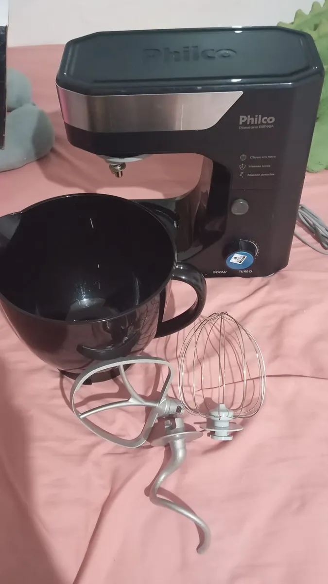 Batedeira Planetária Philco 900W 5L Branca 12 Velocidades Turbo PBP90A 15