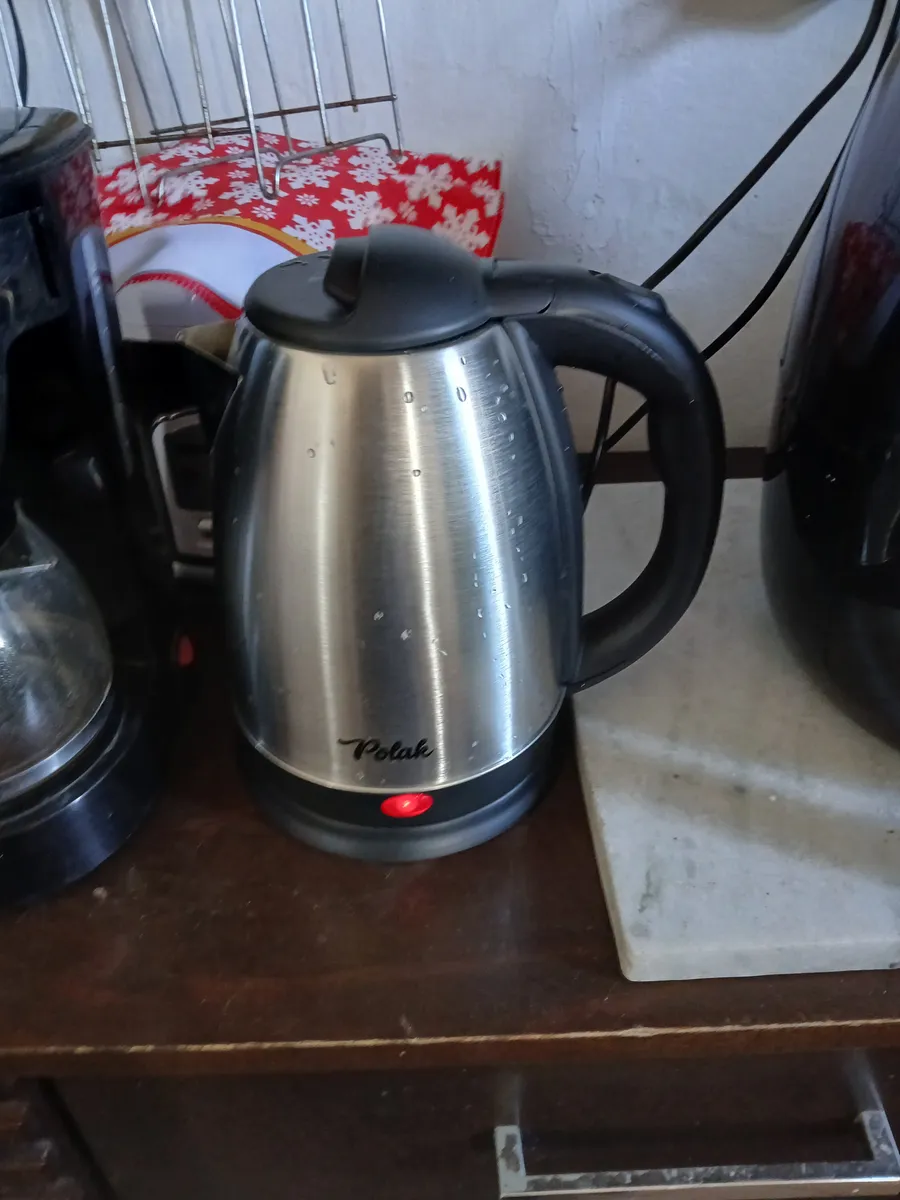 Chaleira Elétrica Inox 2L 1500W Aquecimento Rápido Automática Mundilar 17