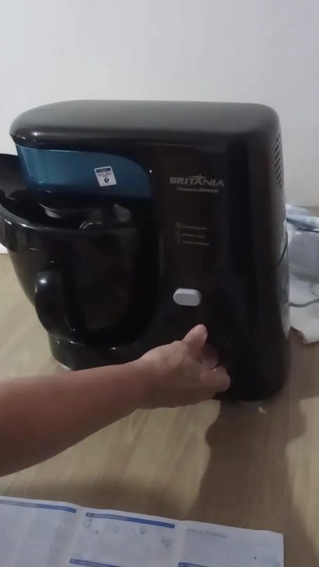 Batedeira Planetária Britânia 900W 12 Velocidades BBP900A Preta 10